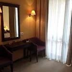 Sunny - Royal Apartmán *